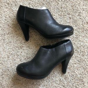 EVERYTHING MUST GO - !NWT! Cynthia Rowley Booties